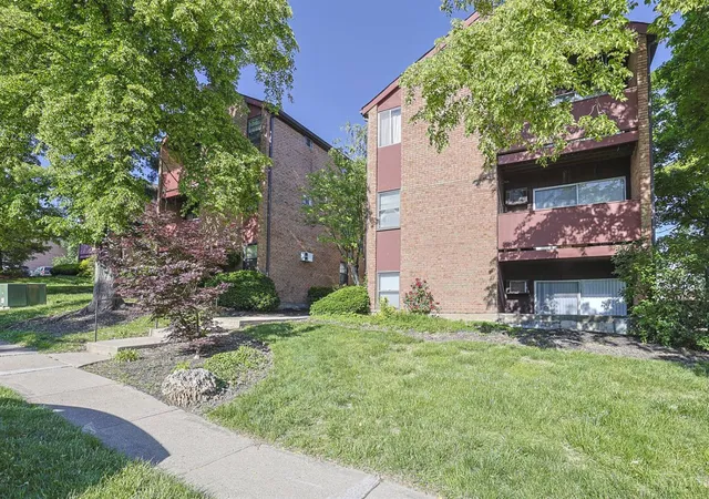 4905-chalet-dr-111-st-bernard-oh-45217/hzid_6d4c7ea7