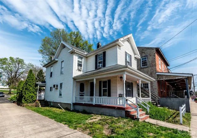 137-s-main-st-waynesville-oh-45068/hzid_5e7ab488