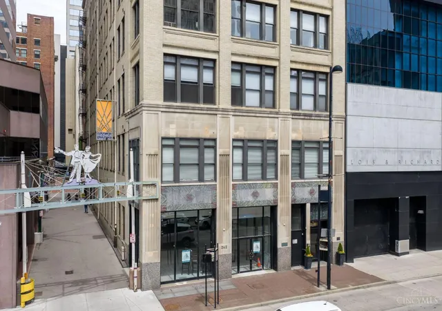 26-e-sixth-st-803-cincinnati-oh-45202/hzid_8ede7a29