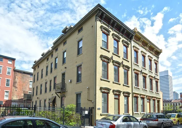 1222-republic-st-3-cincinnati-oh-45202/hzid_a92276b8