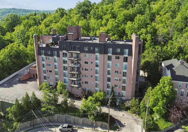 880-rue-de-la-paix-a5-cincinnati-oh-45220/hzid_28bcd87f