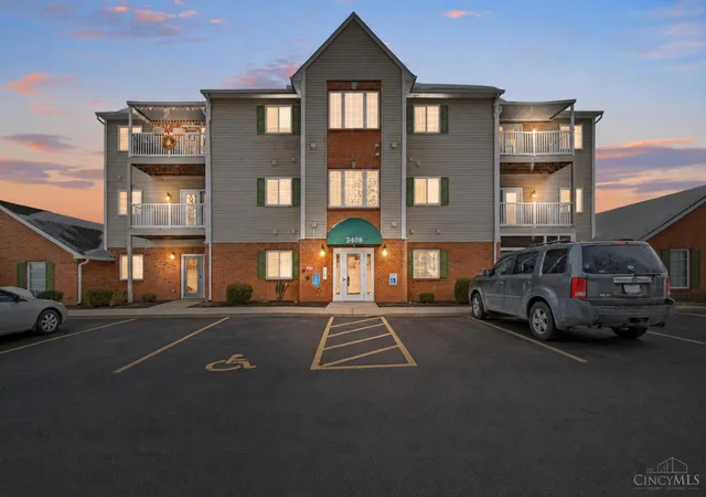 3408-n-bend-rd-7-green-twp-oh-45239/hzid_4985a5ae