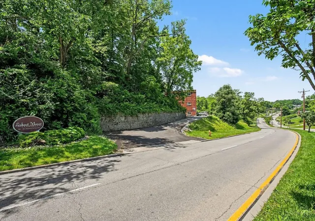 3025-westwood-northern-blvd-cincinnati-oh-45211/hzid_ea35f612