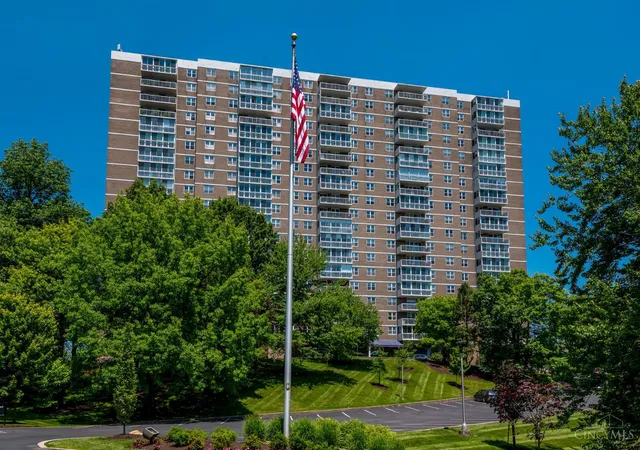 2444-madison-rd-507-cincinnati-oh-45208/hzid_450c9b56