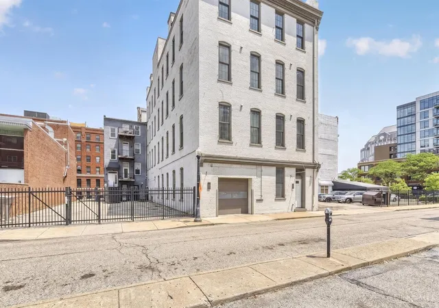 813-broadway-st-101-cincinnati-oh-45202/hzid_fe240f59