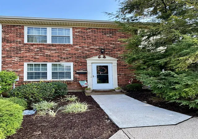 3400-amberway-ct-cincinnati-oh-45251/hzid_1d730df9