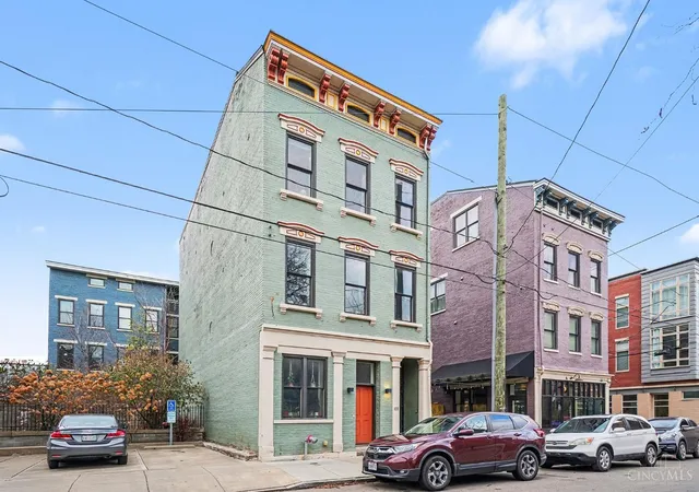 122-w-15th-street-223-cincinnati-oh-45202/hzid_ef285f81