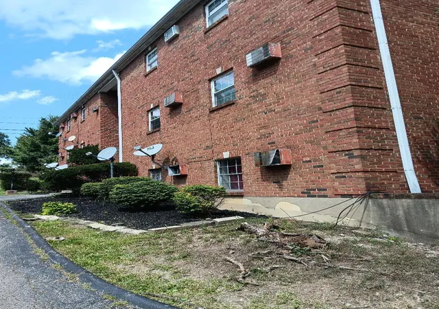 2777-montana-ave-c-1-cincinnati-oh-45211/hzid_b2e4e654