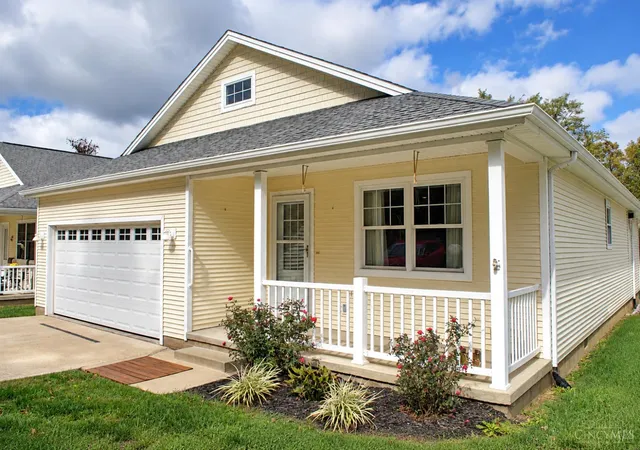 128-springlake-ave-hillsboro-oh-45133/hzid_8548c660