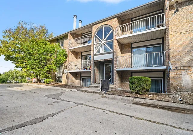 2431-montana-ave-5-cincinnati-oh-45211/hzid_83b81761