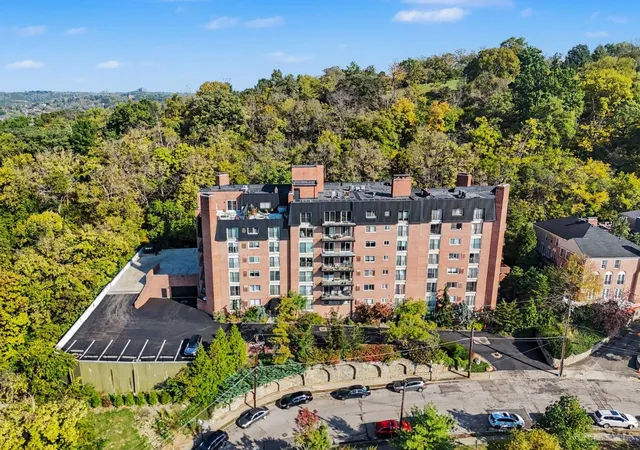 880-rue-de-la-paix-a28-cincinnati-oh-45220/hzid_f583e415