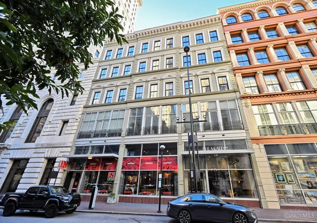 15-w-4th-street-407-cincinnati-oh-45202/hzid_b182e07e