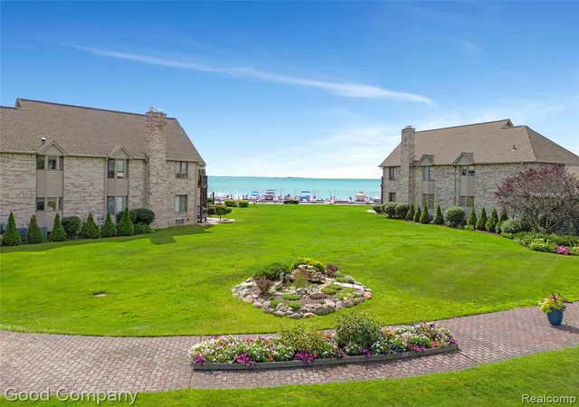 50684-harbour-view-dr-new-baltimore-mi-48047/hzid_e1c1f269