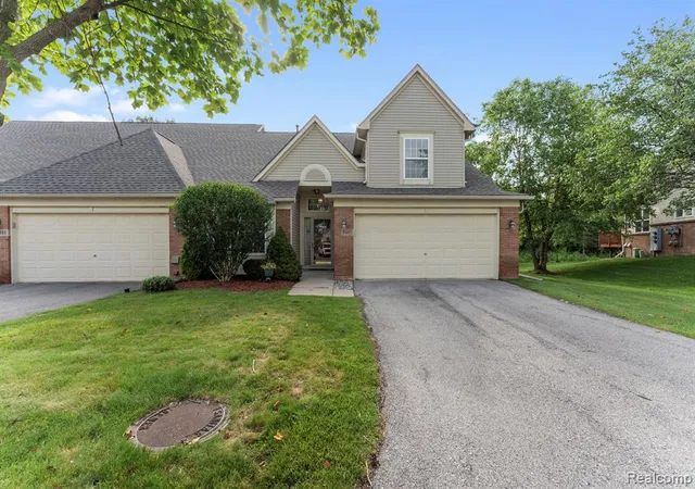 5487-greenway-dr-82-trenton-mi-48183/hzid_5f293a6d