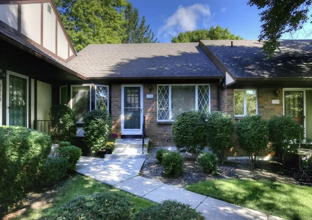 2311-radcliff-village-dr-47-grand-rapids-mi-49546/hzid_be7c3949