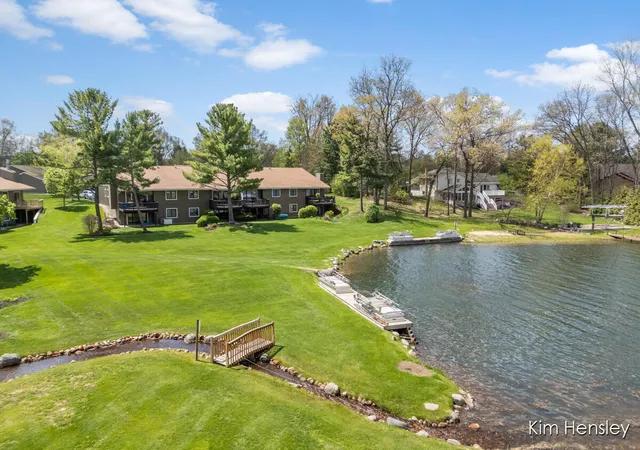 6641-bella-vista-dr-rockford-mi-49341/hzid_6e7b170a
