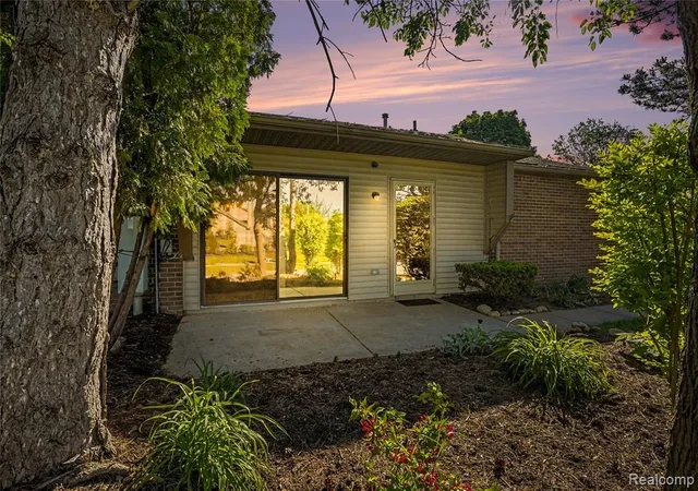 314-spring-brooke-dr-7-brighton-mi-48116/hzid_7c3258cf