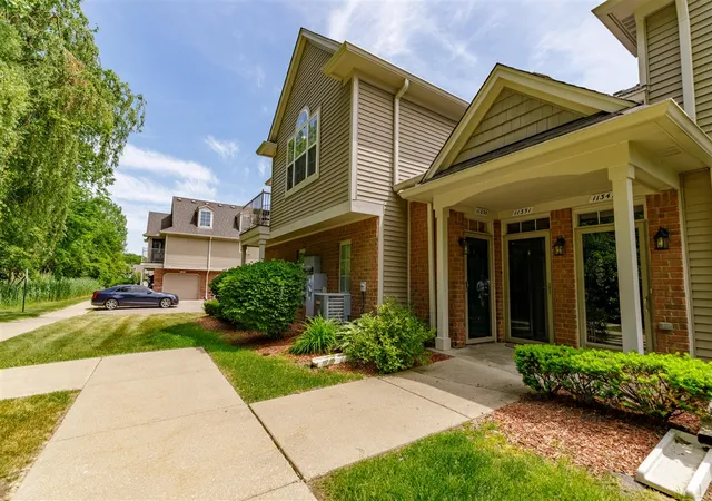11355-n-woods-dr-shelby-township-mi-48317/hzid_6e6d87e1