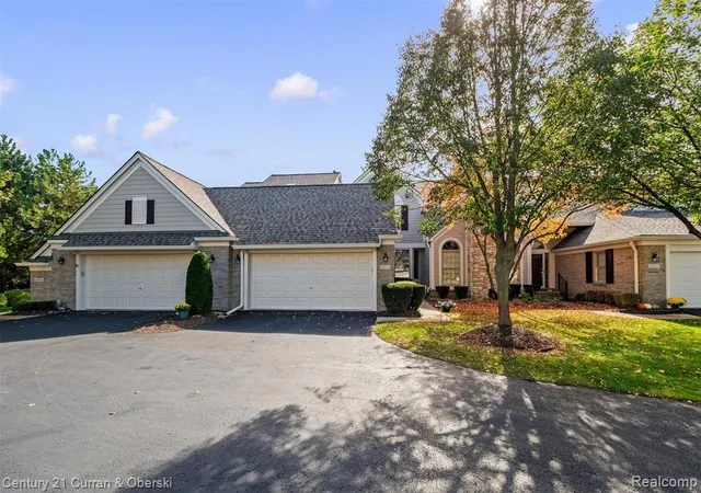 16592-lyonhurst-cir-northville-mi-48168/hzid_37add563