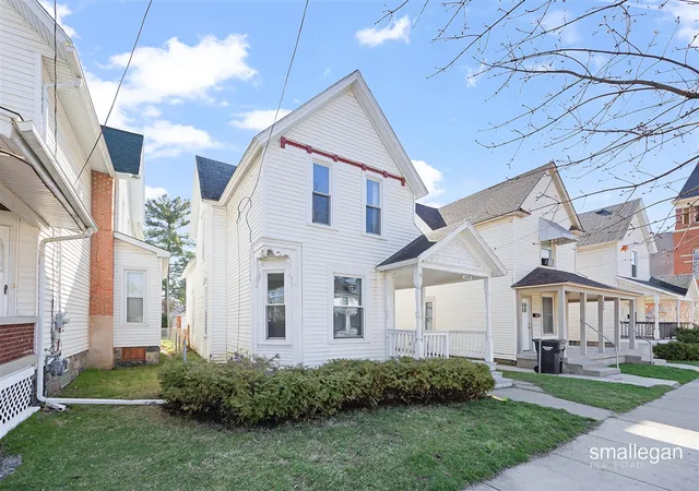 1010-nw-alpine-ave-grand-rapids-mi-49504/hzid_a4b97f84