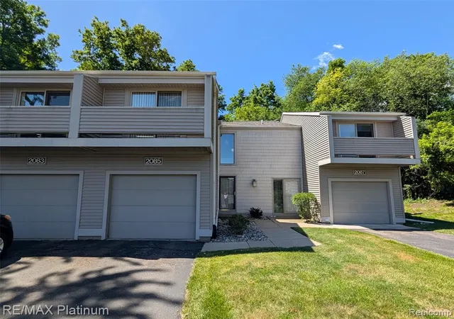 2085-fox-holw-dr-okemos-mi-48864/hzid_1e53ea2b