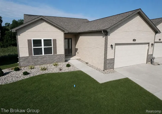 3365-meadowridge-ct-davison-mi-48423/hzid_4c97a833