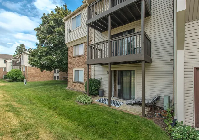 30078-w-12-mile-rd-99-farmington-hills-mi-48334-3941/hzid_825c9f2e