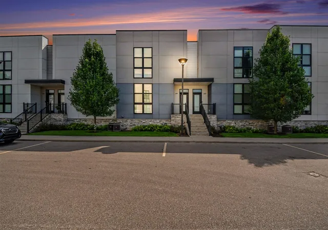 6018-port-view-dr-grand-rapids-mi-49512/hzid_7008beed