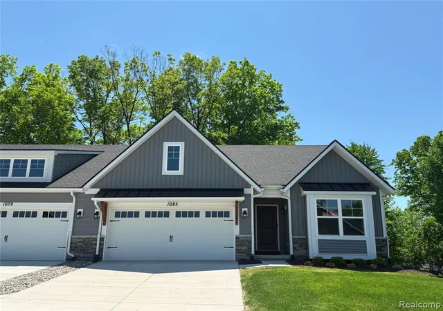 1085-camellia-cir-32-howell-mi-48843/hzid_cb08777f