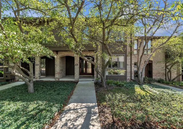 676-greenhills-dr-ann-arbor-mi-48105-2717/hzid_6d3bad5e