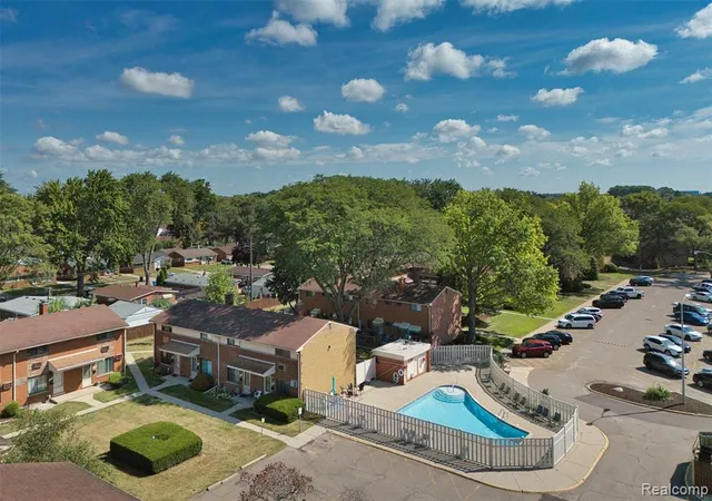 29250-tessmer-ct-madison-heights-mi-48071-2619/hzid_0c448f60