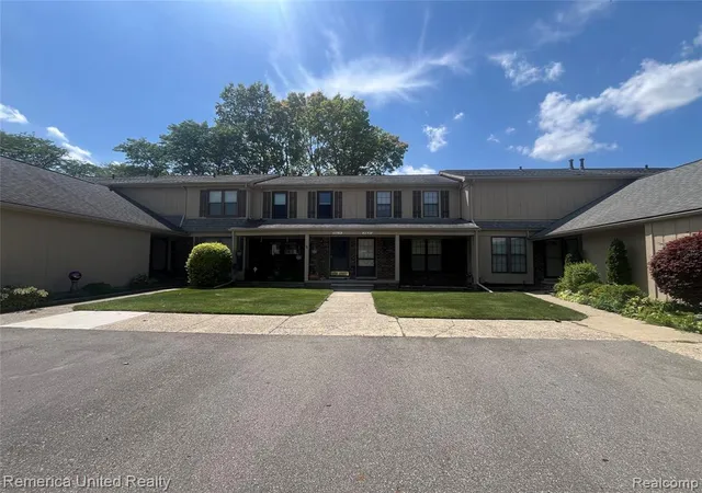 31621-green-meadow-ln-warren-mi-48093-5590/hzid_44eeeb53
