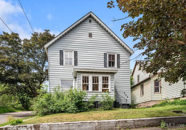 326-w-barnum-st-ishpeming-mi-49849/hzid_705d161e
