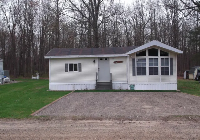 2221-grass-lake-ave-lake-mi-48632/hzid_49f5ef35