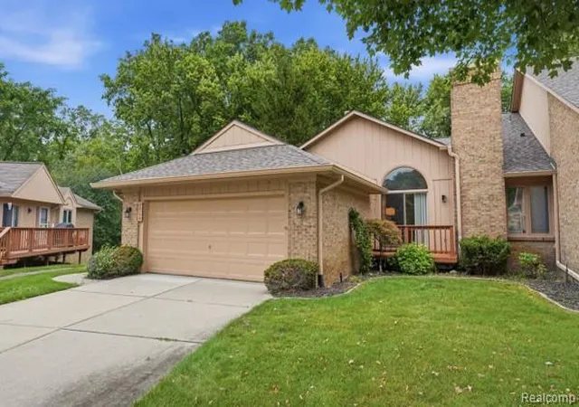 22100-river-ridge-trl-29-farmington-hills-mi-48335/hzid_2aa9fa00