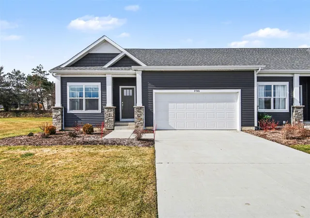 2785-w-cobblestone-ct-grand-rapids-mi-49512/hzid_9c36105d