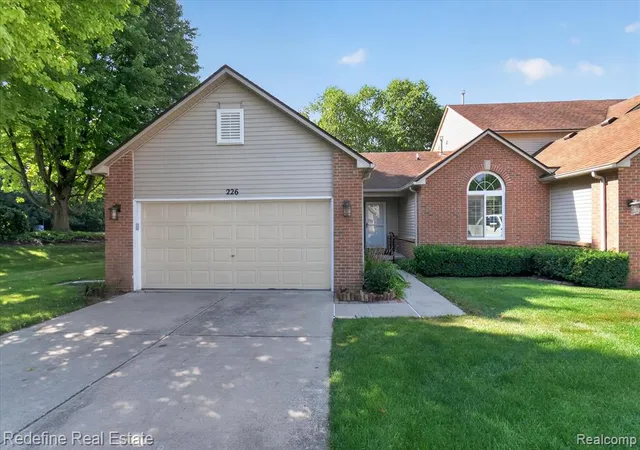 226-crestlawn-dr-whitmore-lake-mi-48189-9477/hzid_972c3e1d