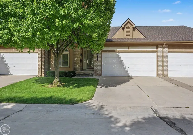 35914-fierimonte-dr-16-4-clinton-township-mi-48035/hzid_9ef5cf83