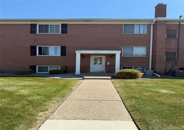 47630-van-dyke-denwood-sterling-heights-mi-48312/hzid_a4c7506b