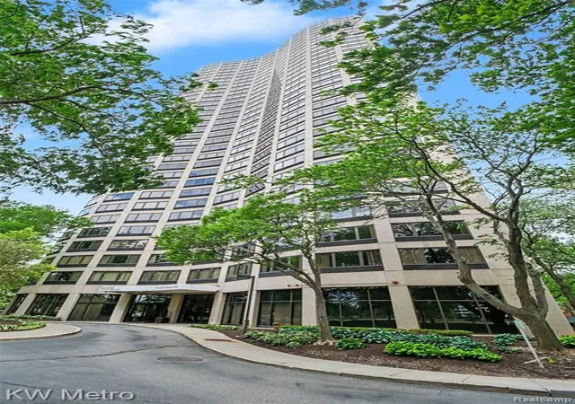 5000-town-ctr-2906-southfield-mi-48075/hzid_4426d310