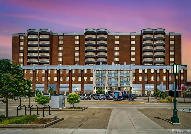 411-s-old-woodward-ave-911-birmingham-mi-48009/hzid_6526b182