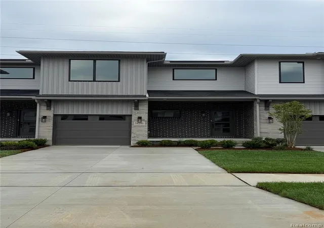 54148-grand-blvd-shelby-mi-48316/hzid_2130aa60