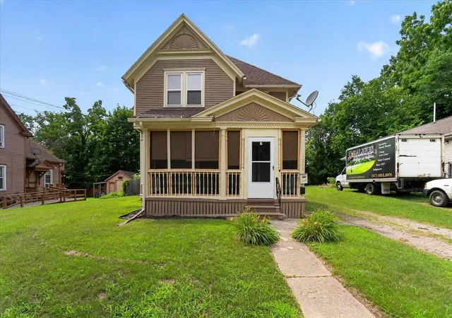 1208-maple-ave-jackson-mi-49203/hzid_0f351475