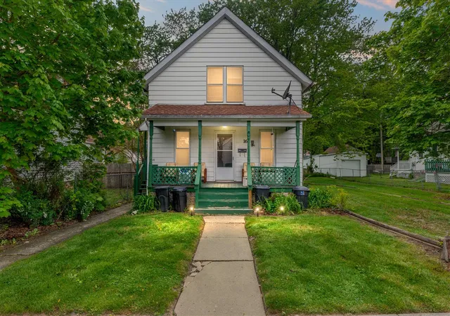 16-leslie-st-mount-clemens-mi-48043/hzid_7fe1a620