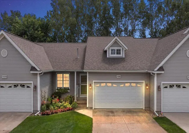 11382-e-lake-dr-holland-mi-49424-7714/hzid_2a861224