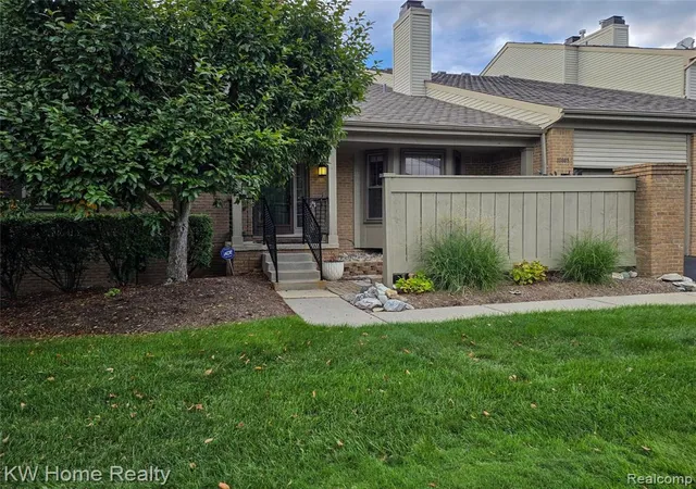 38608-chessington-farmington-hills-mi-48331-2867/hzid_bfcddc4e