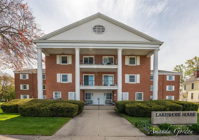 1249-lakeshore-dr-139-muskegon-mi-49441/hzid_ded4f027