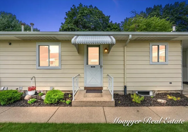 5895-leisure-s-dr-grand-rapids-mi-49548/hzid_c4175fb0