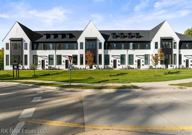 605-e-flint-st-lake-orion-mi-48362/hzid_3a1212d3