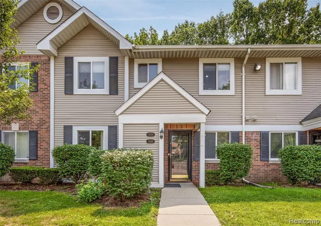 31444-orchard-farmington-hills-mi-48334/hzid_e6e45793